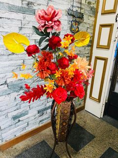 (Category: ) located in . Submitted by iloveplantdecor (Listing ID 1437117002, Image 1). Description: .