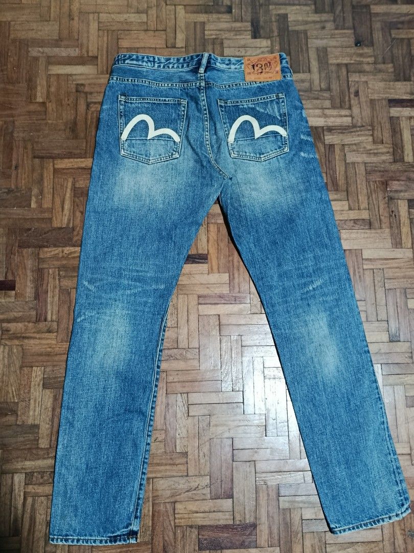 Evisu Daicock Denim Pants (Category: Jeans) located in Manila. Submitted by totomemeh_okeyukay.2023 (Listing ID 1437038642, Image 2). Description: Evisu Daicock Denim pants no issues 10/10 colorate need wash. Dimes 32 x 41 leg opening 7.