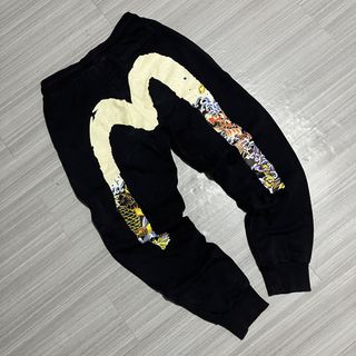 (Category: ) located in . Submitted by GenzTHRIFT (Listing ID 1437148096, Image 1). Description: .