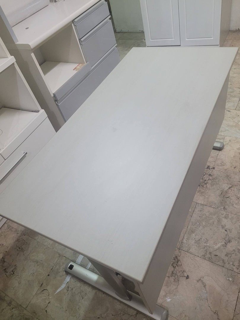 ❗️SALE❗️ Foldable Office Computer Table Study Desk (Category: Tables & Sets) located in Quezon City. Submitted by dannikkishoppe2 (Listing ID 1437159106, Image 2). Description: Foldable Office Computer Table Study Desk ‼️₱5000‼️ *steel frame *wooden table top *with underdesk cable management Please manage your expectations as there might be minimal flaws. Color may vary due to lighting, it may appear darker or lighter in person. Check photos firs