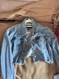 (Category: ) located in . Submitted by chottomattepasabuy (Listing ID 1437102864, Image 1). Description: .
