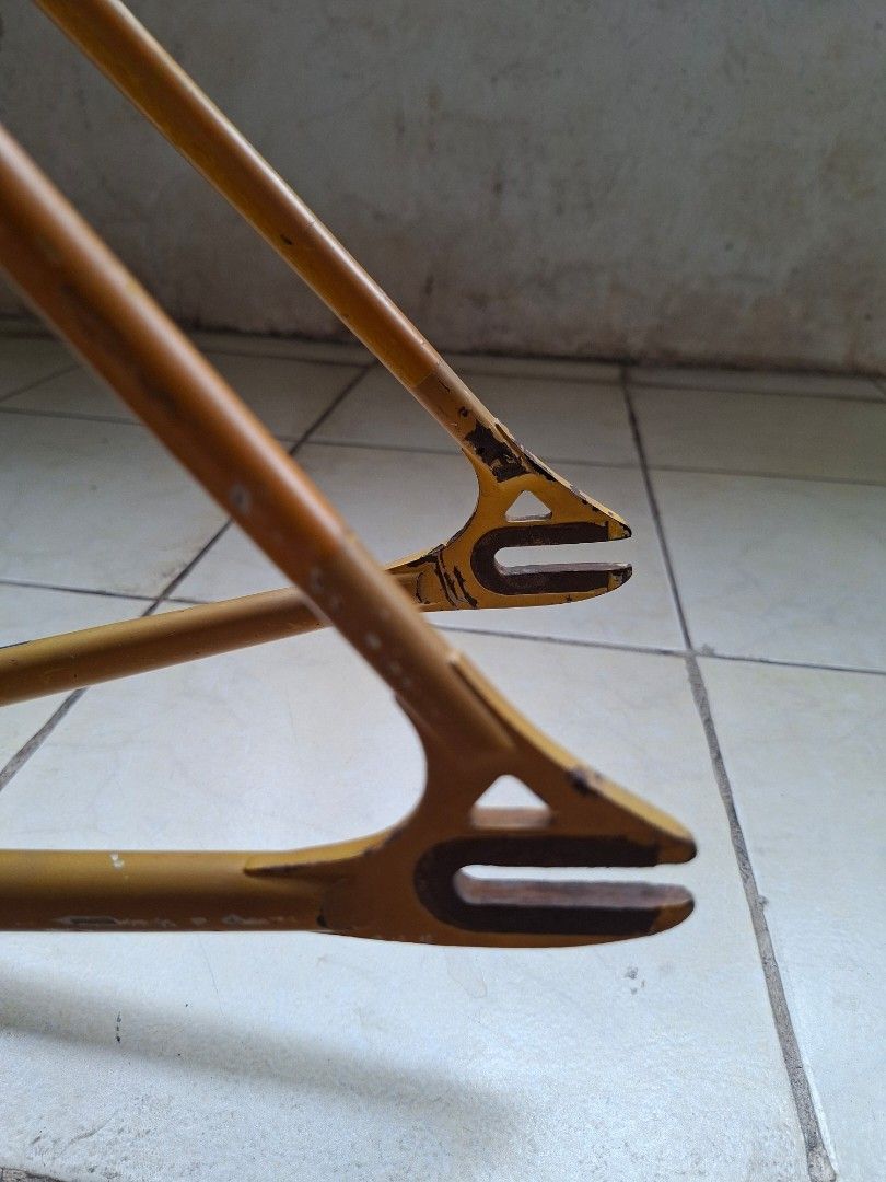 Ganwell Pro NJS Track Frameset (Category: Bicycles) located in Caloocan City. Submitted by japansurpluscaloocansouth (Listing ID 1437209680, Image 3). Description: Ganwell Pro NJS Track bike Frame Crmo 4130 Kaisei double butted tubes With seatpost NJS SP-7410 Dura Ace 27.0 48 st 52 tt Center to center Made in Japan 12000 pesos 09761496242 caloocan city.