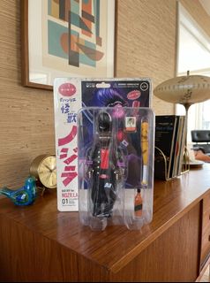 （分類：）位於 。 由 suc4k 提交（商品編號 1437159741，圖片 1）。簡介： 。
