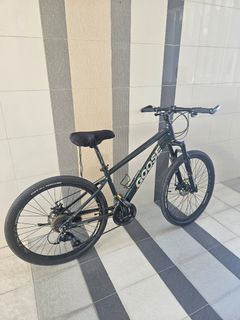 (Category: ) located in . Submitted by max_loves_bikes (Listing ID 1437035950, Image 1). Description: .