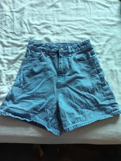 (Category: ) located in . Submitted by kaipreloves (Listing ID 1437033639, Image 1). Description: .