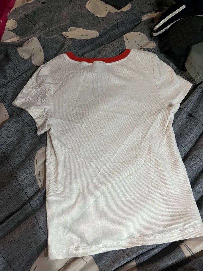 H&M Tomato Top/Shirt/Fitted Tee (Category: Shirts) located in Quezon City. Submitted by sullenangel (Listing ID 1437178018, Image 2). Description: size S can fit up to M no flaws ! .