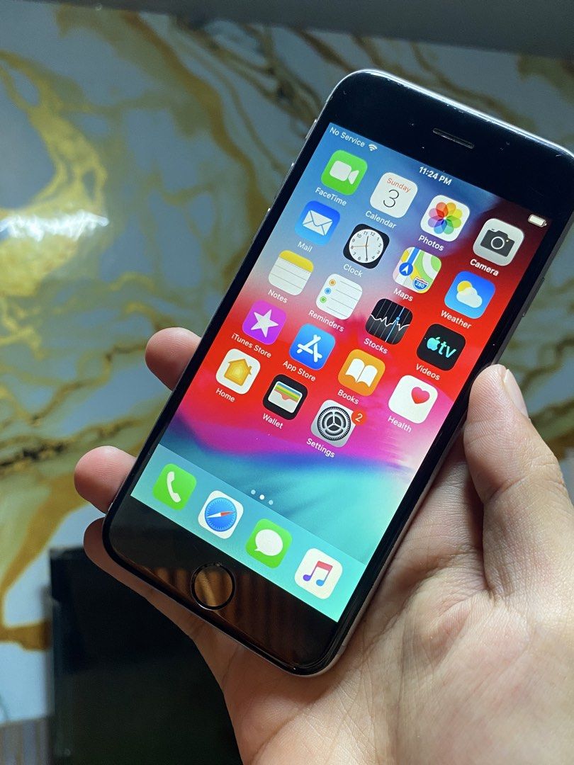 iphone 6 (Category: iPhone 6 Series) located in Manila. Submitted by rohan.gadgets (Listing ID 1437207253, Image 1). Description: iphone 6 good for backup phone or pang digicam mo. unit with new cord and case na. meet up or cod sa malayo. 1,299 nalang.