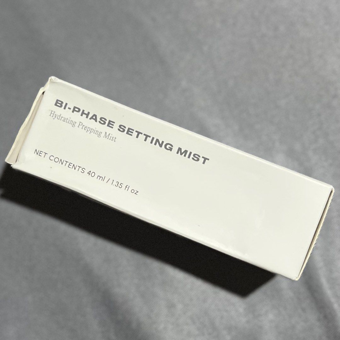 ISSY Bi-Phase Setting Mist (Category: Makeup) located in Manila. Submitted by chabbyyuipco (Listing ID 1437125202, Image 2). Description: ISSY’s hydrating prepping mist designed to refresh, prep, and set the skin with a natural dewy finish. Lightweight bi-phase formula helps makeup look smoother and fresher throughout the day while giving the skin a healthy glow. Perfect for everyday use and quick touch-ups.