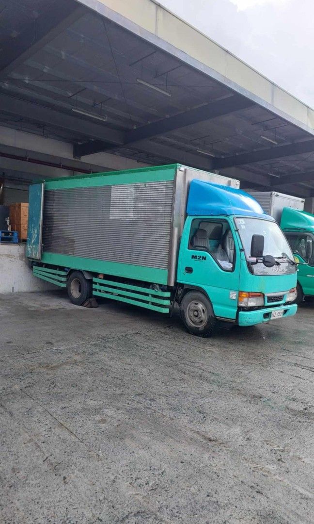 Isuzu Elf 2021 (Category: Heavy Vehicles) located in Manila. Submitted by noeldbilloso (Listing ID 1437178572, Image 2). Description: isuzu elf 2021 model; 4BE1 emgine; 6 wheeler 16ft close van; registered; A1 mechanical condition.