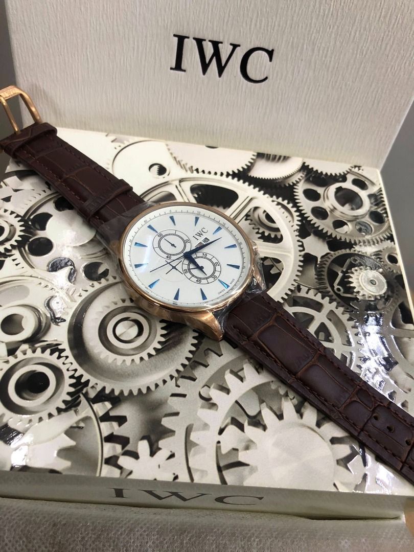 IWC Men's Leather Watch (Category: Men's Watches) located in Makati City. Submitted by bagwatchph (Listing ID 1437070358, Image 2). Description: Authentic-quality watch (not from official store). Brand New 📸 Actual item posted 🚚 Shipping via J&T Express or Lalamove/Grab (scheduled pick-up) DM to order or inquire..