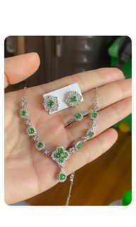 (Category: ) located in . Submitted by aeternajewels (Listing ID 1437172586, Image 1). Description: .