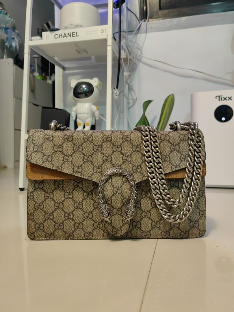 Japan Preloved Gucci Dionysus classic (Category: Luxury Bags & Wallets) located in Cebu City. Submitted by elcoleccion21 (Listing ID 1437193010, Image 1). Description: japan preloved bag With minimal hairline mark on bottom line but other sides are all excellent condition . Please see the detailed pic provided Genuine pvcand suede leather .