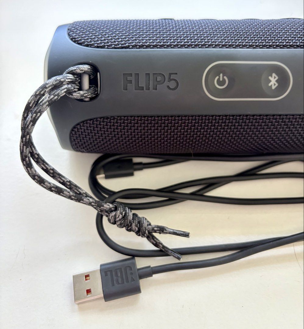 JBL Flip 5 potable Bluetooth speaker450112617049630722