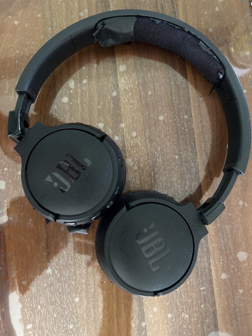 JBL Headphones463069281225297920