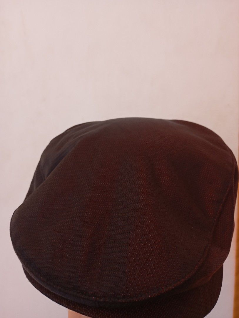 VTG Jordan newsboy cap (Category: Caps & Hats) located in Las Pinas. Submitted by quick_deals_great_finds2 (Listing ID 1437032731, Image 3). Description: Vintage rare 90s original Fits large to xl Good condition.