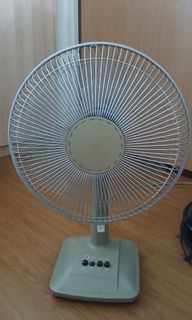 (Category: ) located in . Submitted by 050119859888 (Listing ID 1419697811, Image 1). Description: .