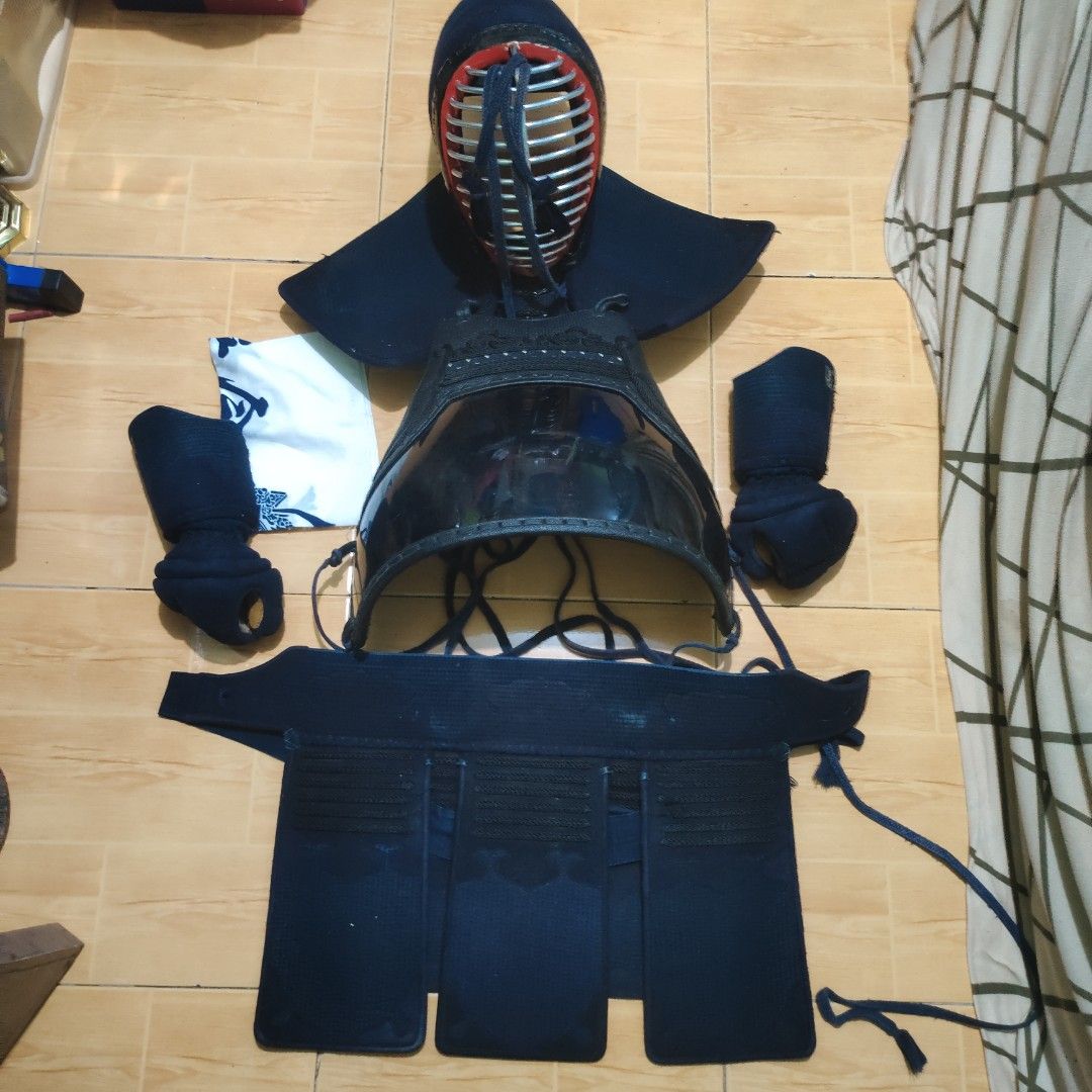 KENDO BOGU SET(ADULT SIZE) (Category: Other Sports Equipment and Supplies) located in Quezon City. Submitted by everythinghasaprice (Listing ID 1437157576, Image 1). Description: FOR SALE KENDO BOGU SET ADULT SIZE GOOD CONDITION.