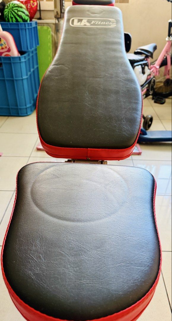 LA Fitness Adjustable Weight Bench (Category: Weights & Dumbbells) located in Manila. Submitted by ronaldcyu (Listing ID 1437020194, Image 3). Description: - LA Fitness adjustable weight bench - Heavy duty - Adjustable backrest 90 -180 degrees - Suitable for various workout routines - No box - RFS - Used 5 times only, decluttering - Negotiable - Lalamove shoulder by buyer.