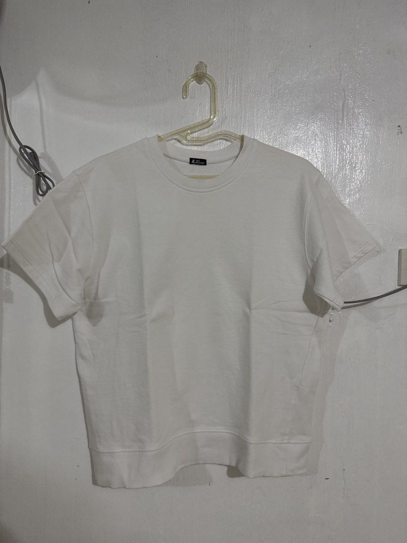LAD Weather Shirt (Category: Shirts) located in Los Banos. Submitted by declutterbycee (Listing ID 1437120816, Image 1). Description: .