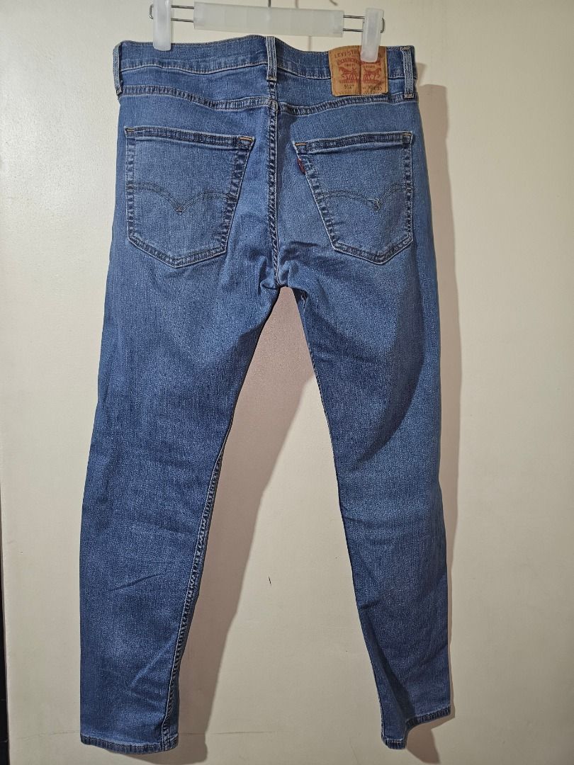 Levi's 512 Slim Taper Jeans (Category: Jeans) located in Pasig City. Submitted by cosmicdeer_01 (Listing ID 1437145121, Image 3). Description: - Levi's 512 Slim Taper Jeans - Size: W30 L30 - Stretchy fabric Original price: 6k+ Meetups: SM Marikina, Ayala Malls Feliz, Gateway Cubao, SM Megamall.