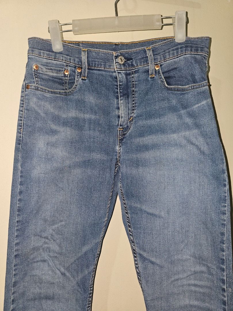 Levi's 512 Slim Taper Jeans (Category: Jeans) located in Pasig City. Submitted by cosmicdeer_01 (Listing ID 1437145121, Image 2). Description: - Levi's 512 Slim Taper Jeans - Size: W30 L30 - Stretchy fabric Original price: 6k+ Meetups: SM Marikina, Ayala Malls Feliz, Gateway Cubao, SM Megamall.