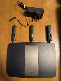 Linksys EA6900 Router457327003084400640