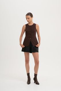 (Category: ) located in . Submitted by clothesaffairs (Listing ID 1437183356, Image 1). Description: .