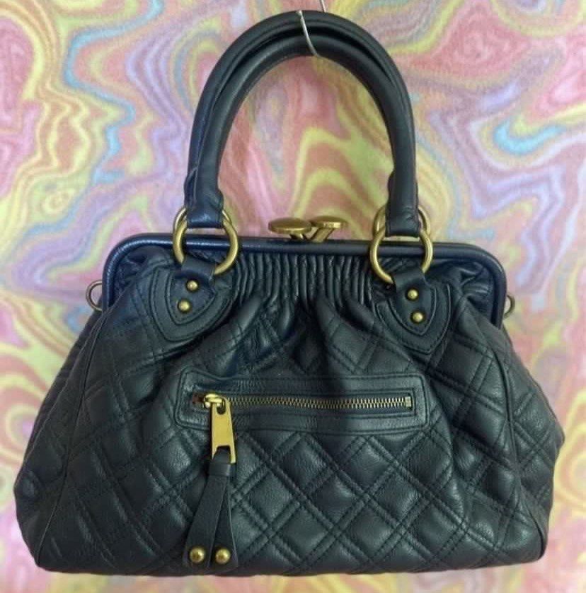 Marc Jacobs Blue Stam Bag (Category: Luxury Bags & Wallets) located in Muntinlupa City. Submitted by hollieberrygirl (Listing ID 1437172821, Image 2). Description: MARC JACOBS Blue Stam Bag With chain sling Coded Gamusa inner lining Approx measurements L 13” W 6.5” H 9.5” With minor scuffs ( see last 2 photos) ₱7,995 SF c/o buyer NO RETURN NO EXCHANGE .