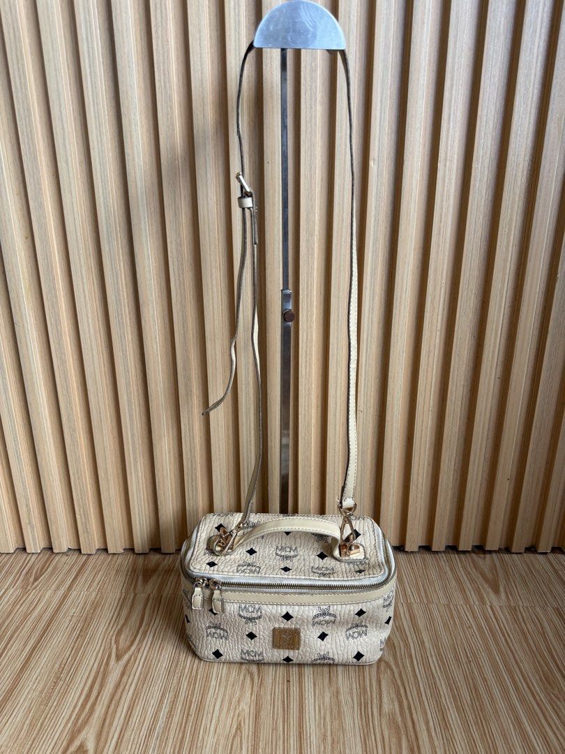 MCM (Category: Luxury Bags & Wallets) located in Lipa City. Submitted by thyra06 (Listing ID 1437022054, Image 3). Description: MCM vanity good as new soo pretty.