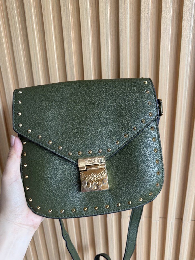 MCM (Category: Luxury Bags & Wallets) located in Lipa City. Submitted by thyra06 (Listing ID 1437177961, Image 3). Description: Mcm good as new no flaws soo pretty💚💚💚.