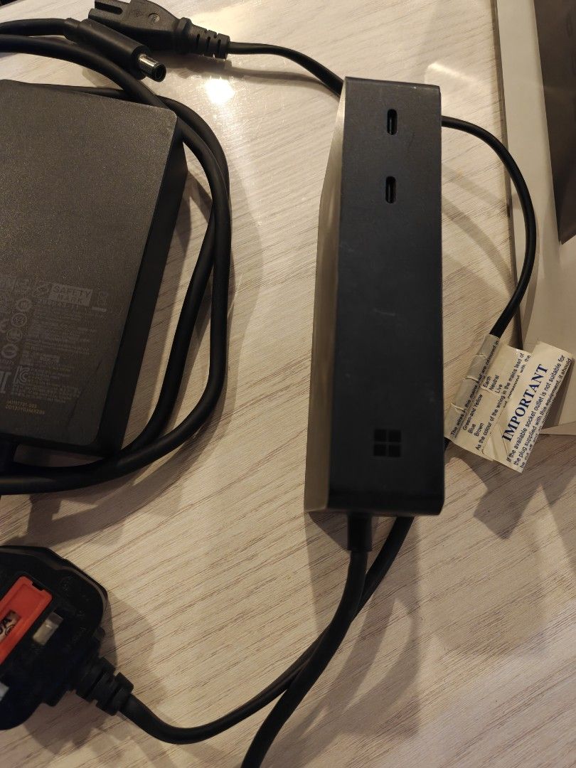 Microsoft Surface Dock 2 - 199W Power Supply450518072144711682