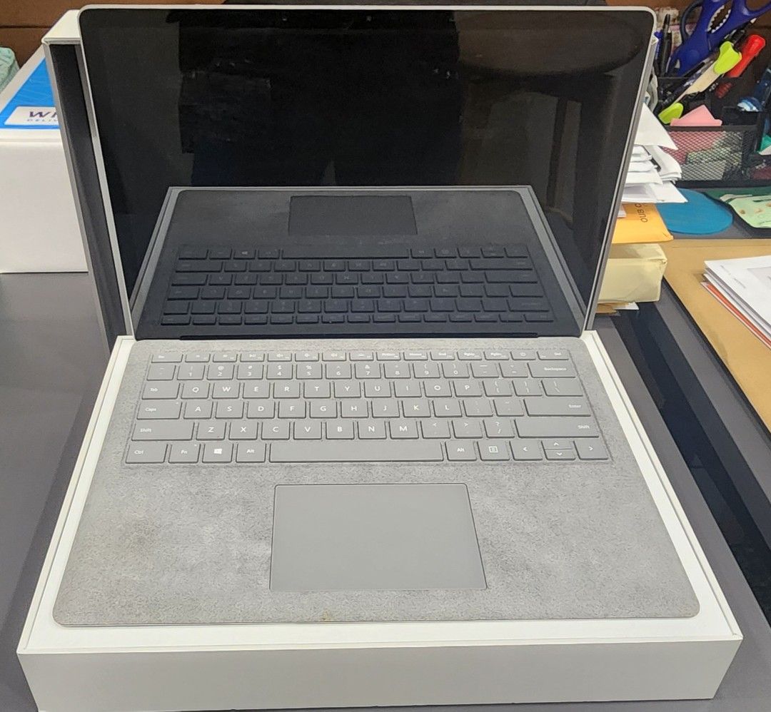 Microsoft Surface Laptop 2 - 128GB450816874707036160