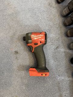 （分類：）位於 。 由 milwaukee_sfrlddc 提交（商品編號 1437110884，圖片 1）。簡介： 。