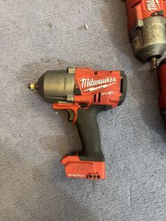 （分類：）位於 。 由 milwaukee_sfrlddc 提交（商品編號 1437112189，圖片 1）。簡介： 。
