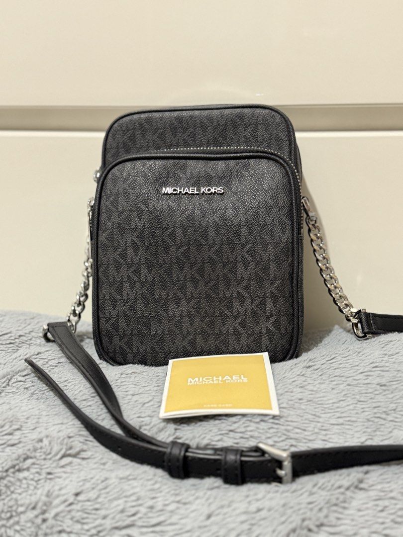 MK sling bag (Category: Luxury Bags & Wallets) located in San Jose. Submitted by next.2.love (Listing ID 1437125486, Image 1). Description: Rarely used Michael Kors sling. With minor oxidation on one buckle and barely noticeable peeling on the lining. Still in very good condition. No bottom rubs. .