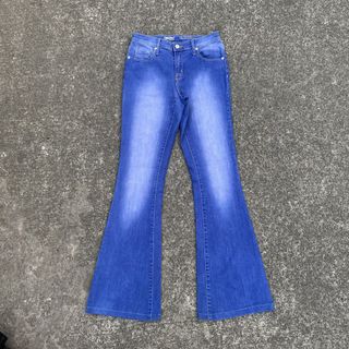 (Category: ) located in . Submitted by holy.thrift (Listing ID 1437025125, Image 1). Description: .
