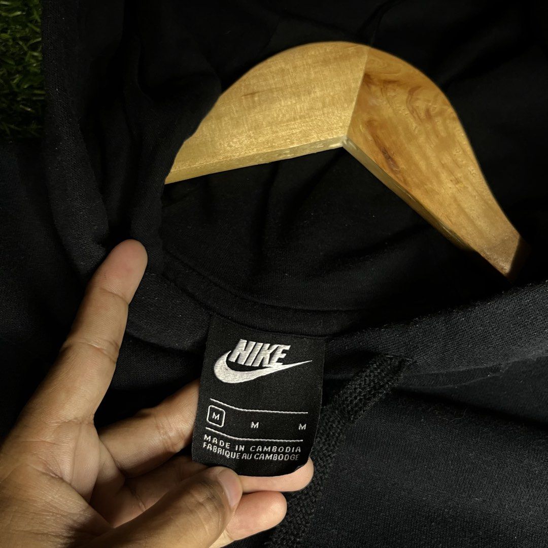 NIKE CLUB HOODIE JACKET (Category: Coats, Jackets and Outerwear) located in Cebu City. Submitted by thriftbrent1 (Listing ID 1437041452, Image 3). Description: BNEW CONDITION 10/10 COLOR RATE NO ISSUE SIZE MEDIUM.