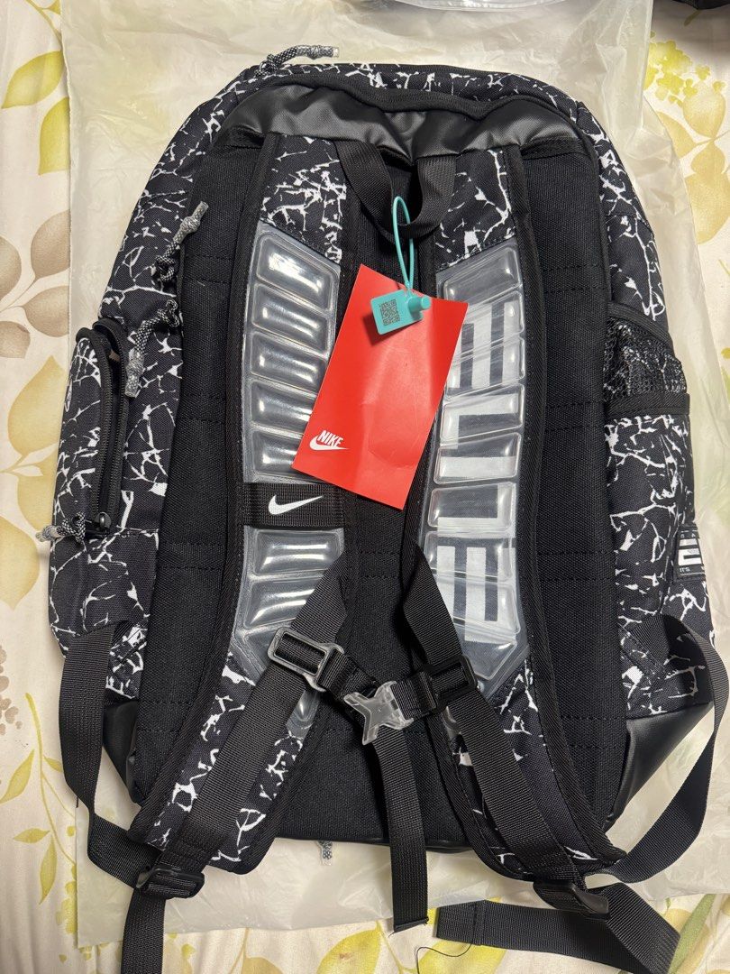 Nike Elite Pro Backpack (Category: Backpacks) located in Valenzuela. Submitted by fairythrift (Listing ID 1437118679, Image 2). Description: - Nike Elite Pro Backpack - Black and white pattern - Multiple compartments (main, side pockets) - Padded back for comfort - New and unused - Includes Nike tag.