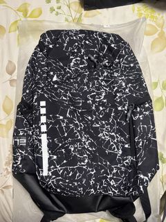 (Category: ) located in . Submitted by fairythrift (Listing ID 1437118679, Image 1). Description: .
