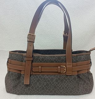 (Category: ) located in . Submitted by sossythrift (Listing ID 1437124980, Image 1). Description: .