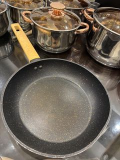 (Category: ) located in . Submitted by thriftmint__ (Listing ID 1437141325, Image 1). Description: .