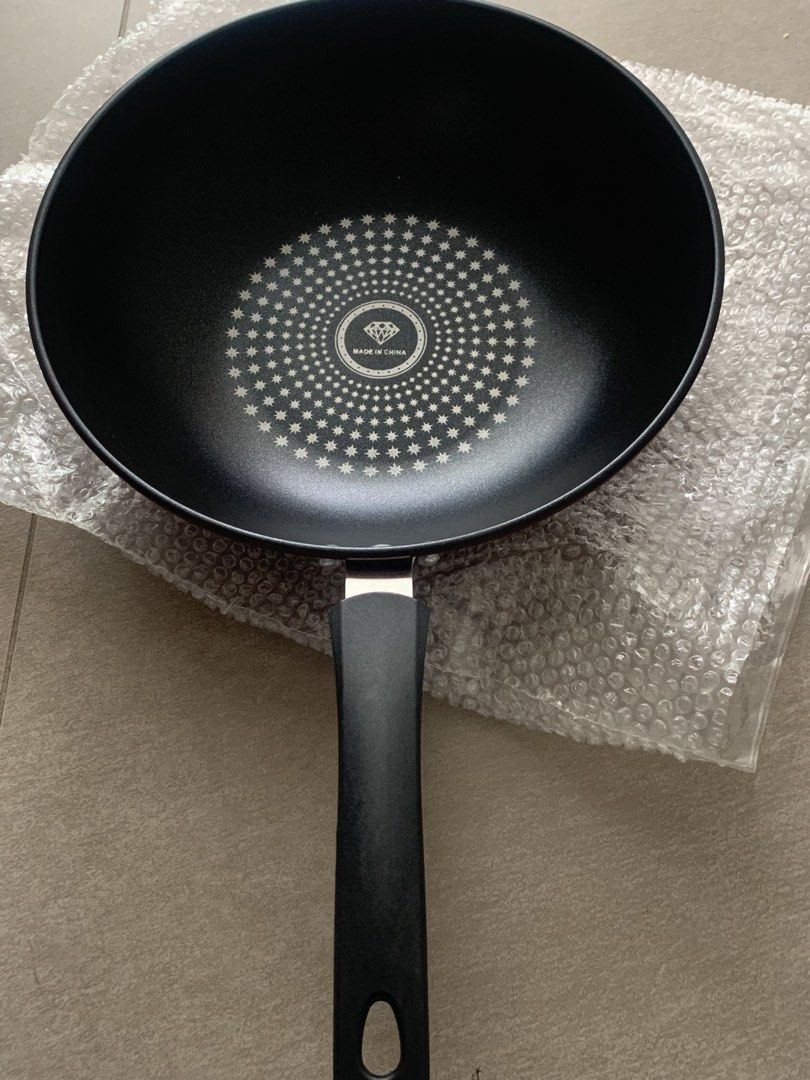 Non-Stick Wok - Brand New450892105107394562