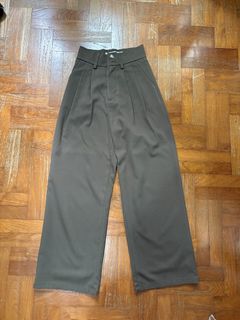 (Category: ) located in . Submitted by cinamonrolly (Listing ID 1437105851, Image 1). Description: .
