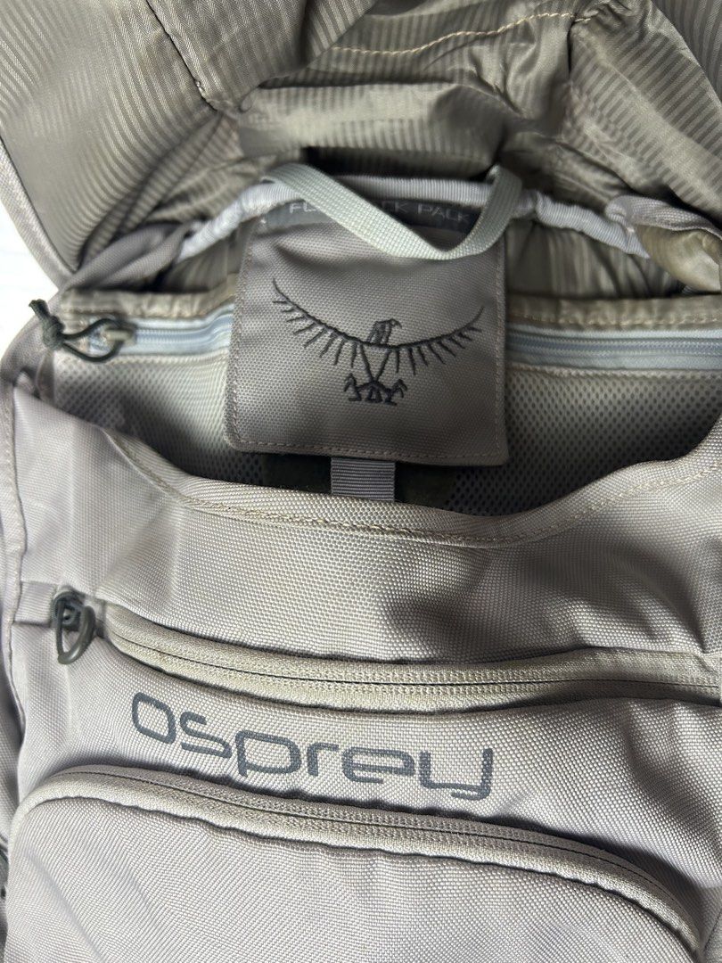 Osprey Backpack (Category: Backpacks) located in Aurora. Submitted by snoworiontwinkle_08 (Listing ID 1437108658, Image 3). Description: No issue Like new Dm me.
