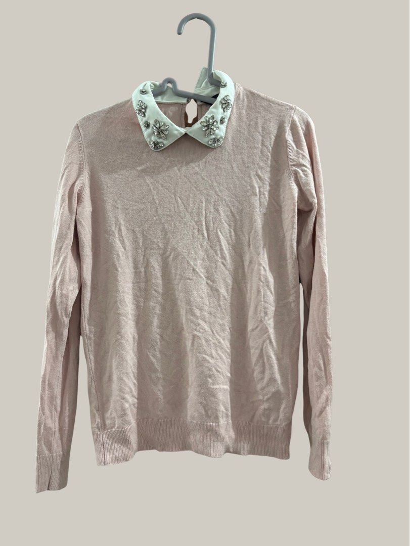 Pink pullover with embellished collar (Category: Longsleeves) located in Angeles City. Submitted by twixieee_ (Listing ID 1437183114, Image 1). Description: Dorothy Perkins Pink and white solid pullover Shirt collar with embellished design long sleeves ribbed hem Used a few times only Great Condition UK Bought Can do jnt/lbc/lalamove/flash Shop pickup if around San Fernando Pampanga.