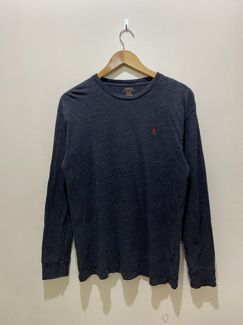 Polo Ralph Lauren Small pony LS (Category: Tshirts & Polo Shirts ) located in Pasay City. Submitted by choylazcano (Listing ID 1437153054, Image 1). Description: Polo Ralph Lauren Small pony LS Size: Small on tag fit to medium Dimension: 19x28 Excellent condition Flaw(s): None ₱450.