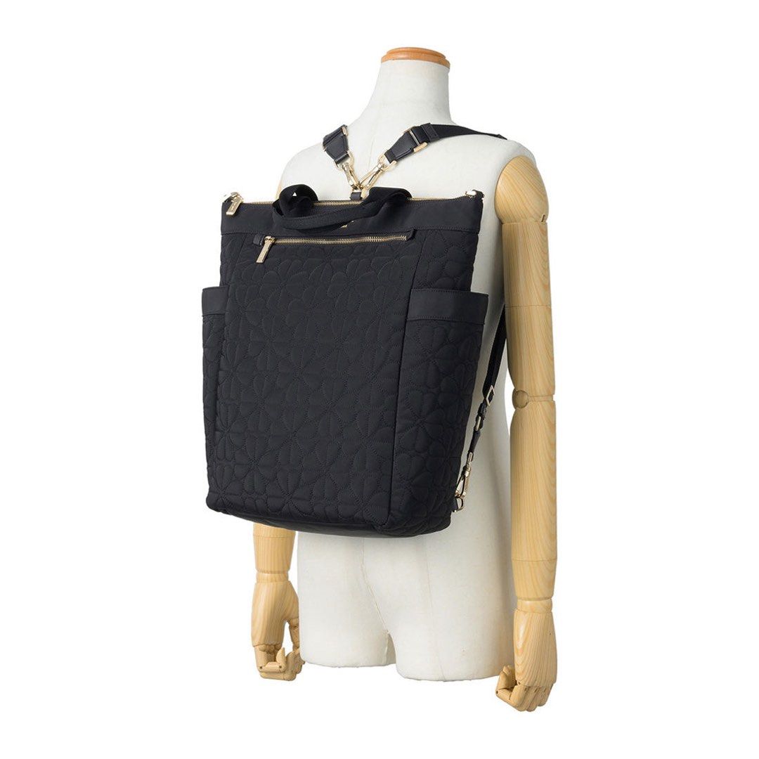Quilted Flower Backpack (Category: Backpacks) located in Abucay. Submitted by lovieauthenticmerchandise (Listing ID 1437190115, Image 1). Description: .