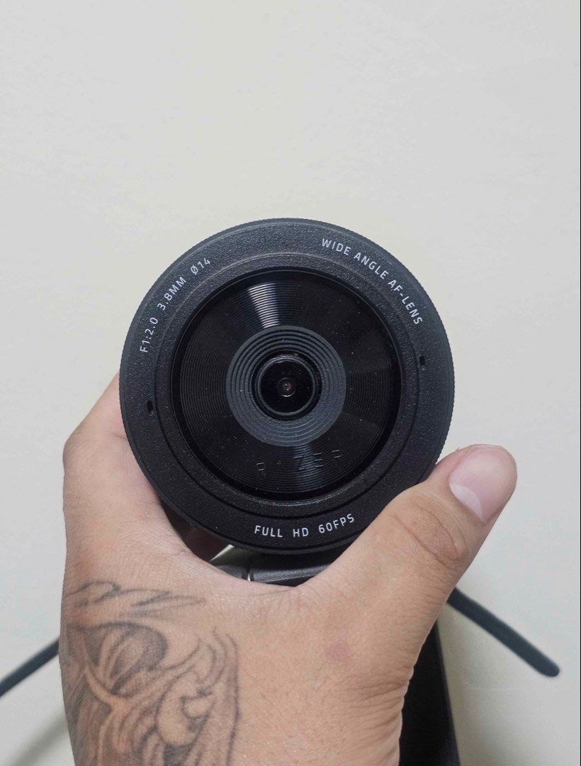 RAZER KIYO PRO USB CAM W/ ADAPTIVE LIGHT SENSOR (Category: Webcams) located in Pasig City. Submitted by jychom (Listing ID 1437162389, Image 1). Description: Selling my Razer Kiyo Pro, this is a good one for gamers (and WFH peeps na rin), used this very sporadically since im not streaming and im onsite Condition is all good like new, yung takip lang niya nangatngat ng aso, usable pa rin naman RFS: PC no more, kaya binebenta na parts masyado na bu