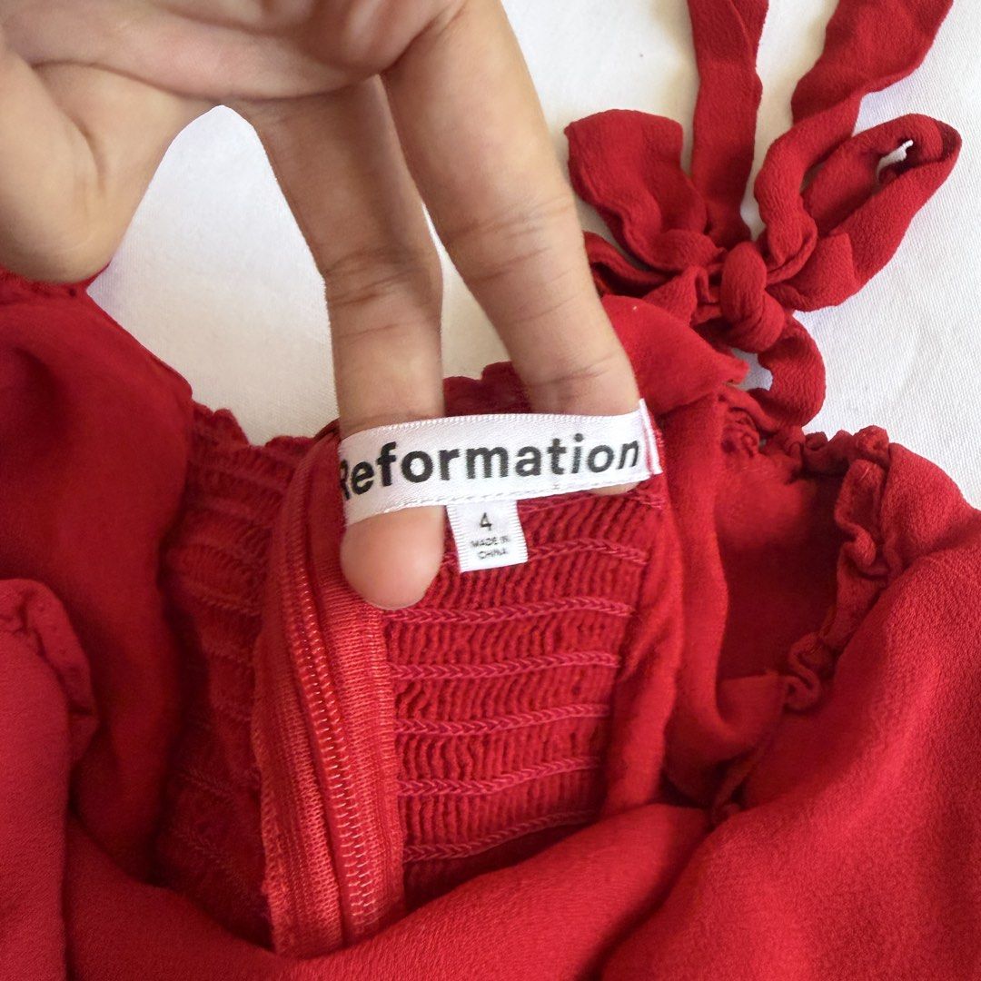 Reformation red dress (Category: Dresses) located in Pasay City. Submitted by sukiilovetokyo (Listing ID 1437061704, Image 3). Description: .