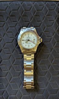 (Category: ) located in . Submitted by aatapparelshop (Listing ID 1437110219, Image 1). Description: .
